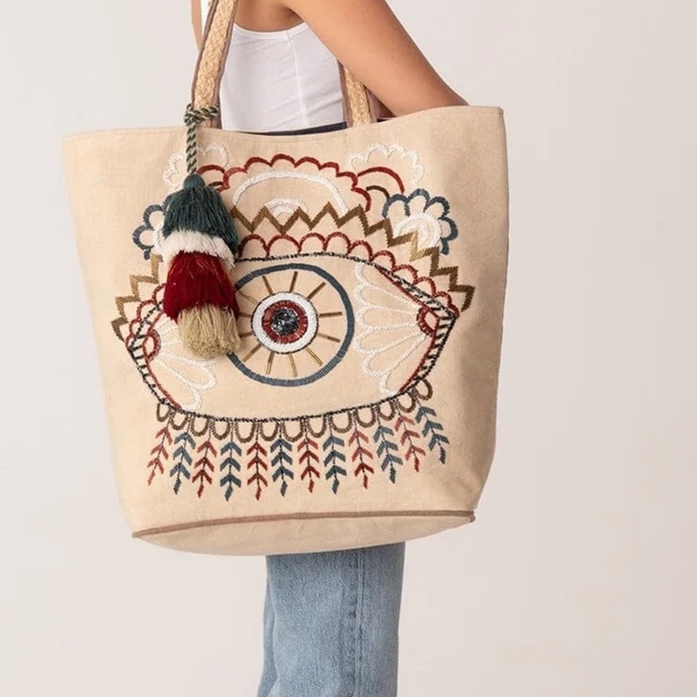 New Lovestitch embroidered tote
Lot 65